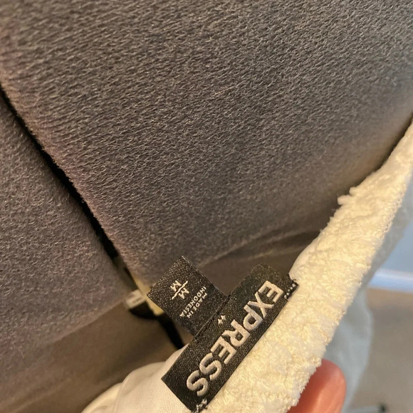 Strapless white lace dress with open back! - Picture 4 of 4